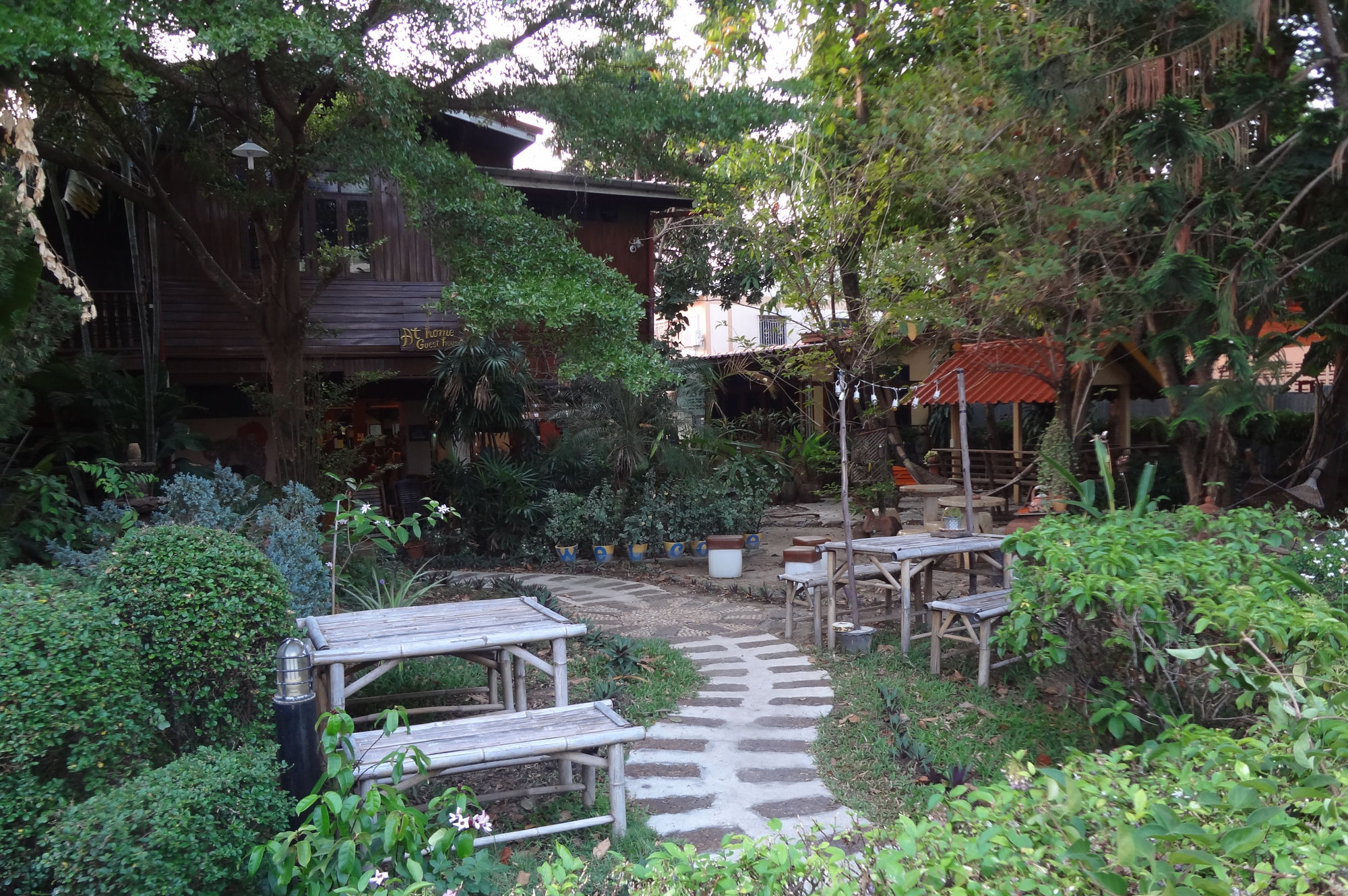 At Home Sukhothai Exterior foto